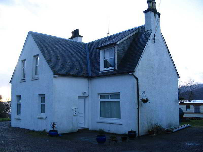 Campfield House Bed & Breakfast Fort William Exterior photo