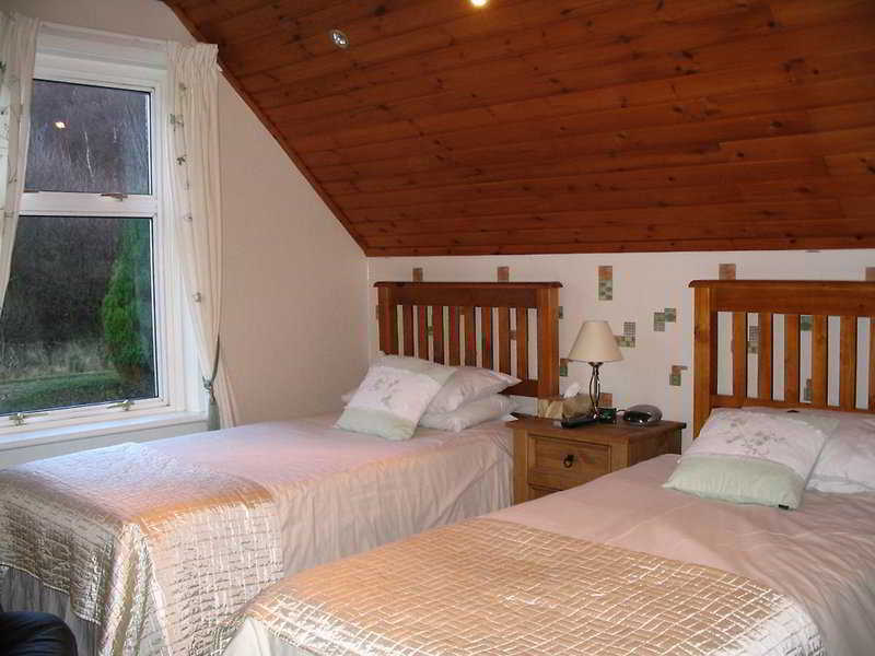 Campfield House Bed & Breakfast Fort William Exterior photo